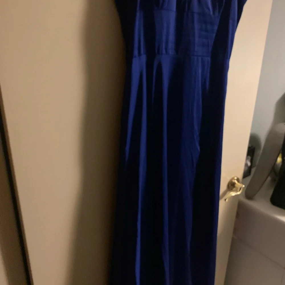 Natasha dress. GENTLY Worn ONCE! Has a slit along the front - Picture 4 of 9